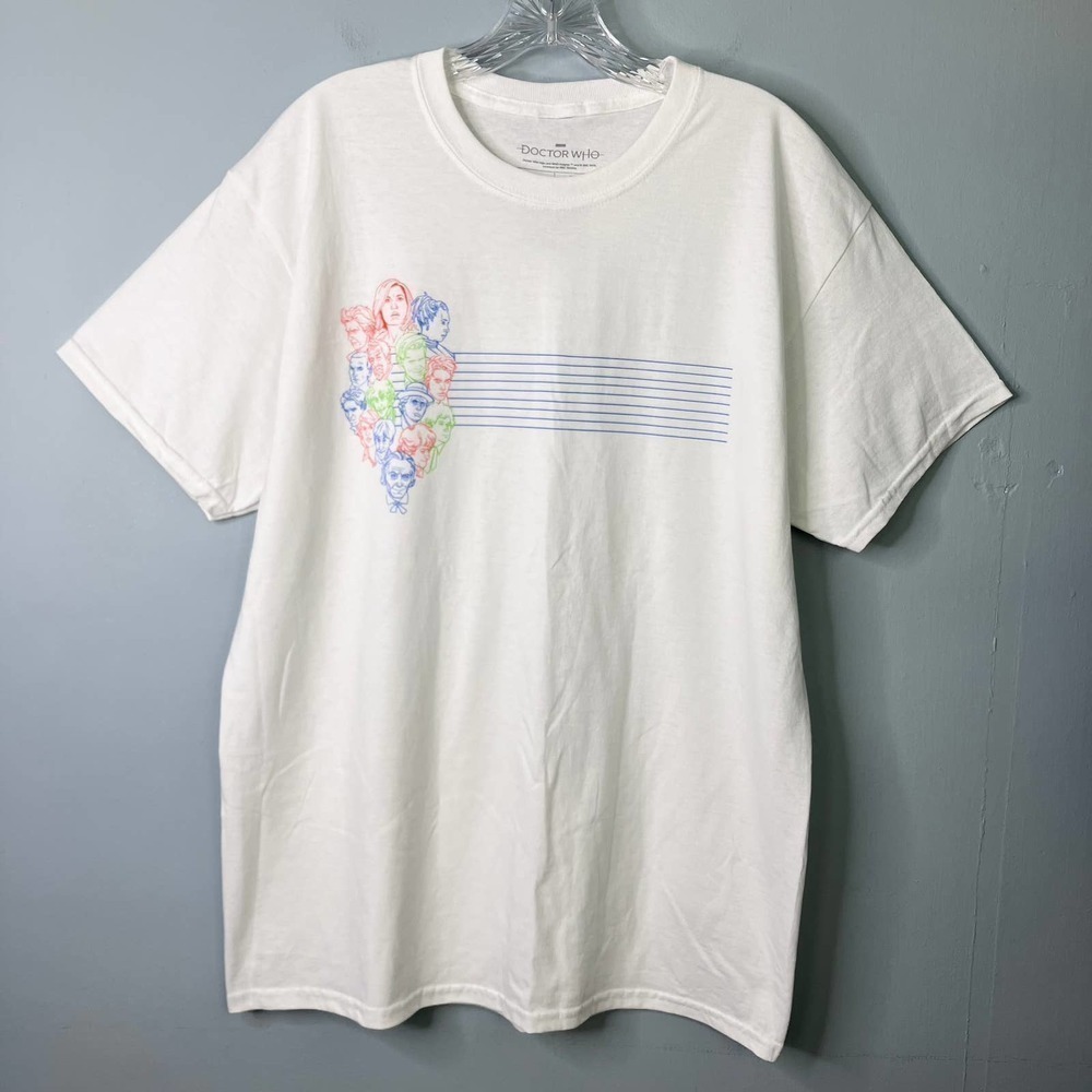 DOCTOR Who Loot Crate White Short Sleeve 15 Doctors Graphic T-Shirt Men's Size L